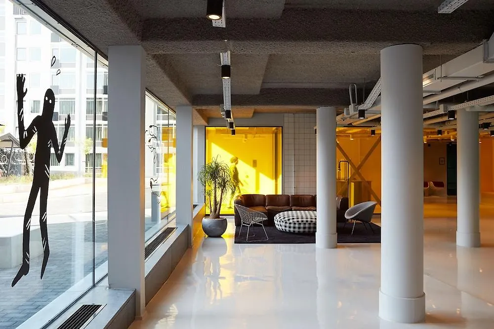 Hotel The Social Hub Den Haag 3*,